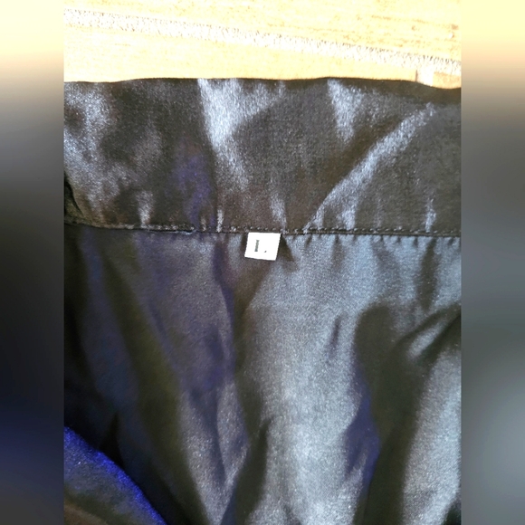 Women's Satin Pajamas Set Black, size medium - Picture 5 of 5